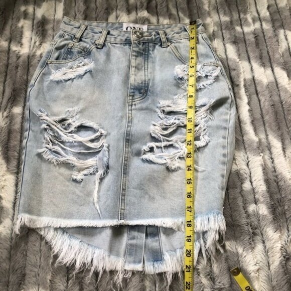 ONE Teaspoon 20/20 Jean Skirt Size 24 - Picture 6 of 12